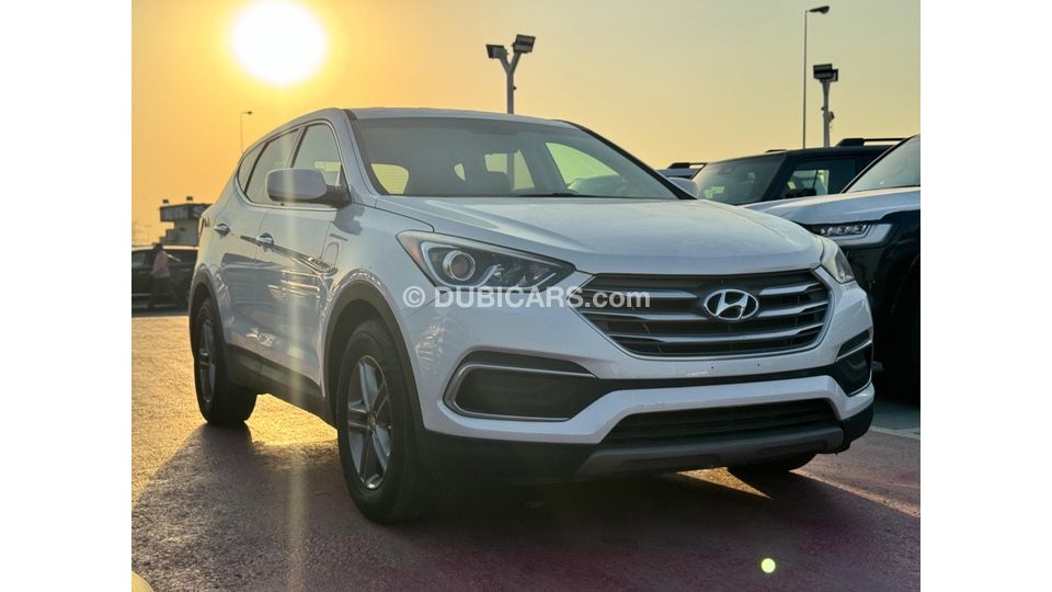 Used 2018 HYUNDAI SANTA FE SPORT 2.4L GDI 2018 for sale in Dubai 789794