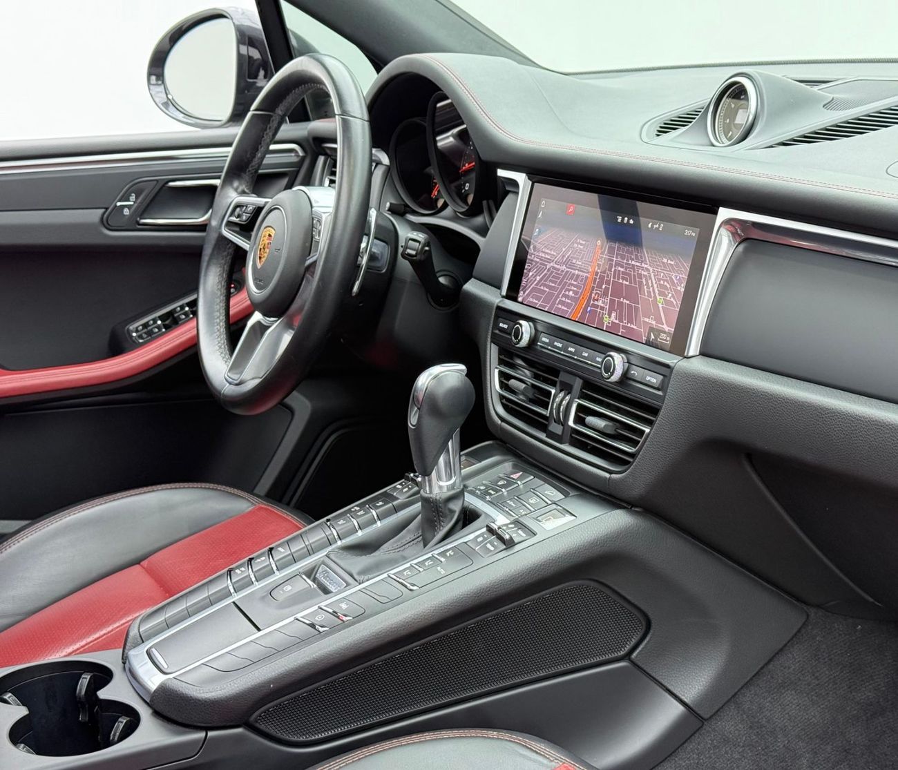 بورش ماكان Std 2.0L (252 HP) 2021 Porsche Macan, 2025 Porsche Warranty, Full Porsche Service History, Excellent