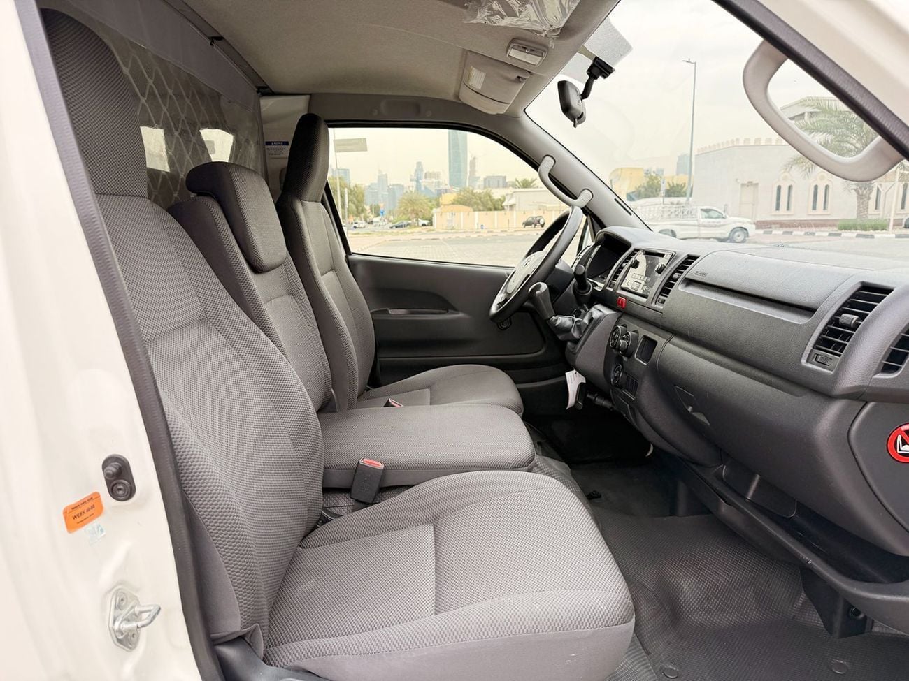Toyota Hiace GL -Standard Roof  Panal Van 2.7L