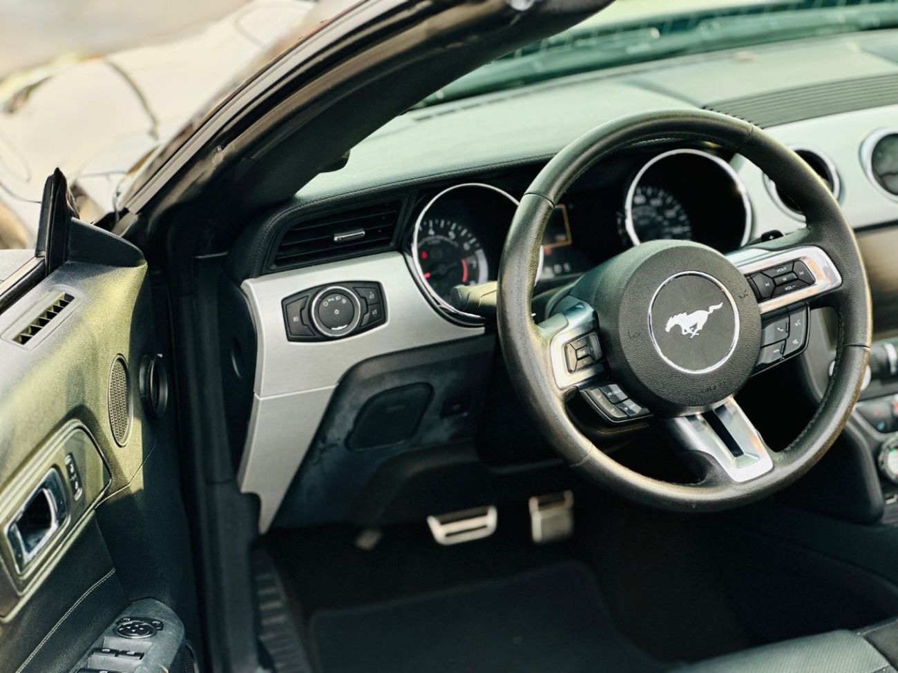 فورد موستانج GT Convertible | Shelby Kit | Rear View Mirror | Paddle Shifters | # 57577