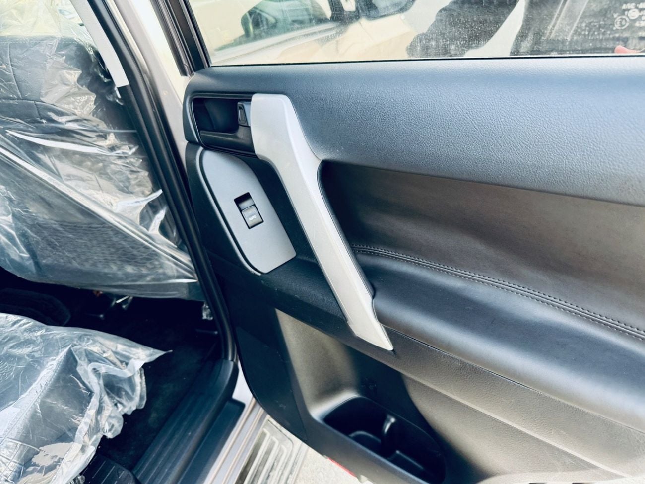 تويوتا برادو Toyota Prado RHD Diesel year 2019 automatic brown colour