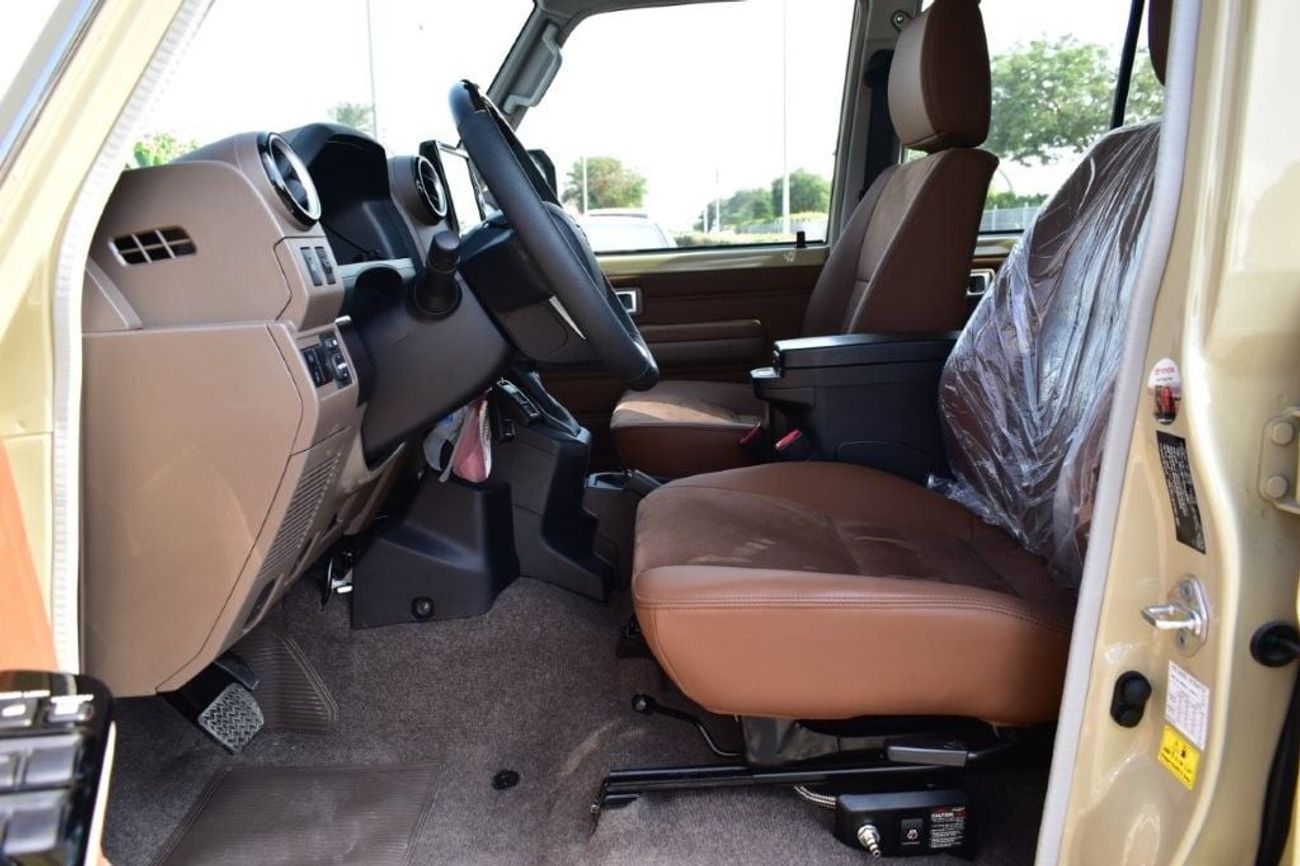 تويوتا لاند كروزر 70 S-DLX 2.8L (5 Door)