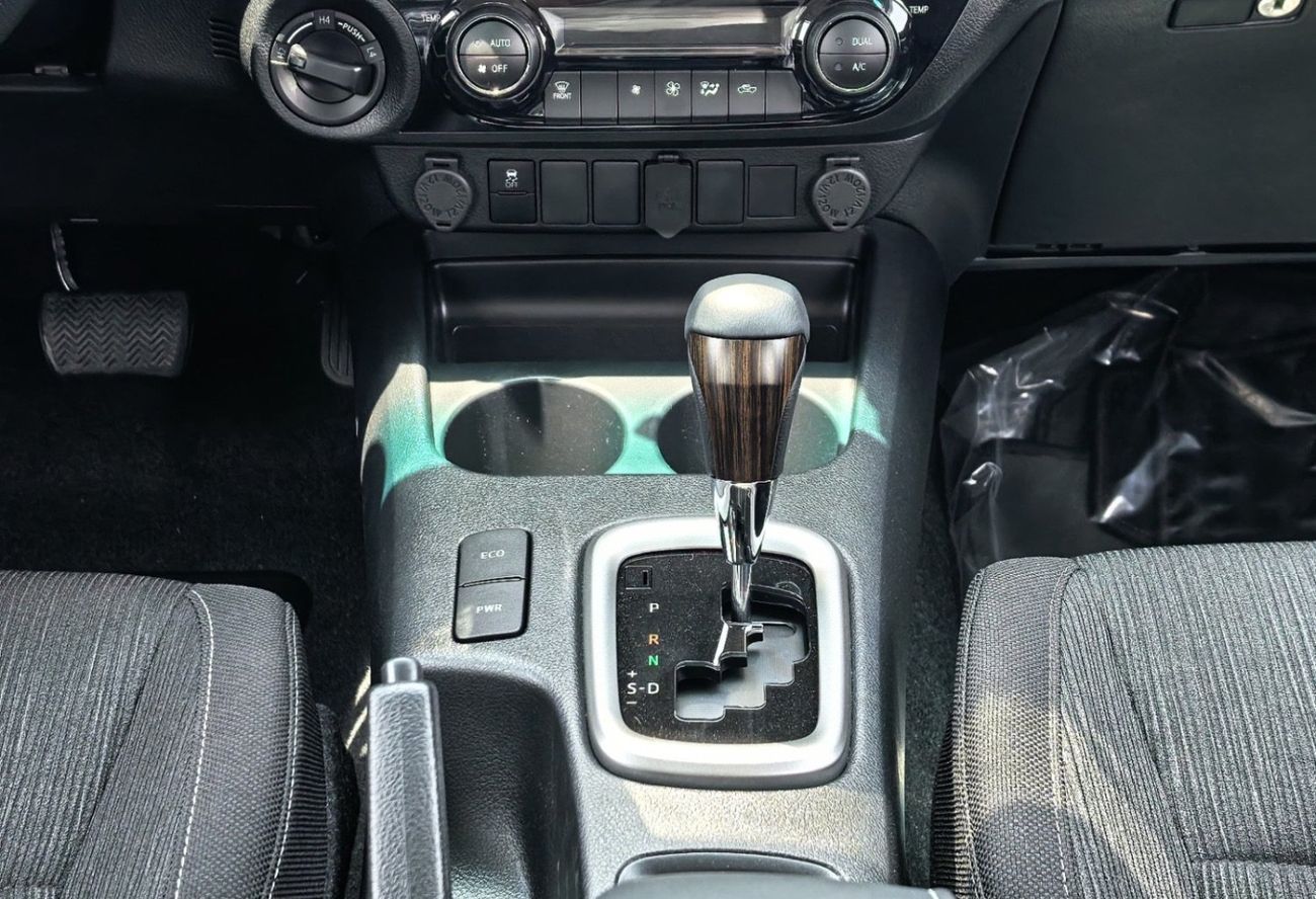 Toyota Hilux SGLX 2025 TOYOTA HILUX 2.7L PETROL 4x4 AUTOMATIC TRANSMISSION