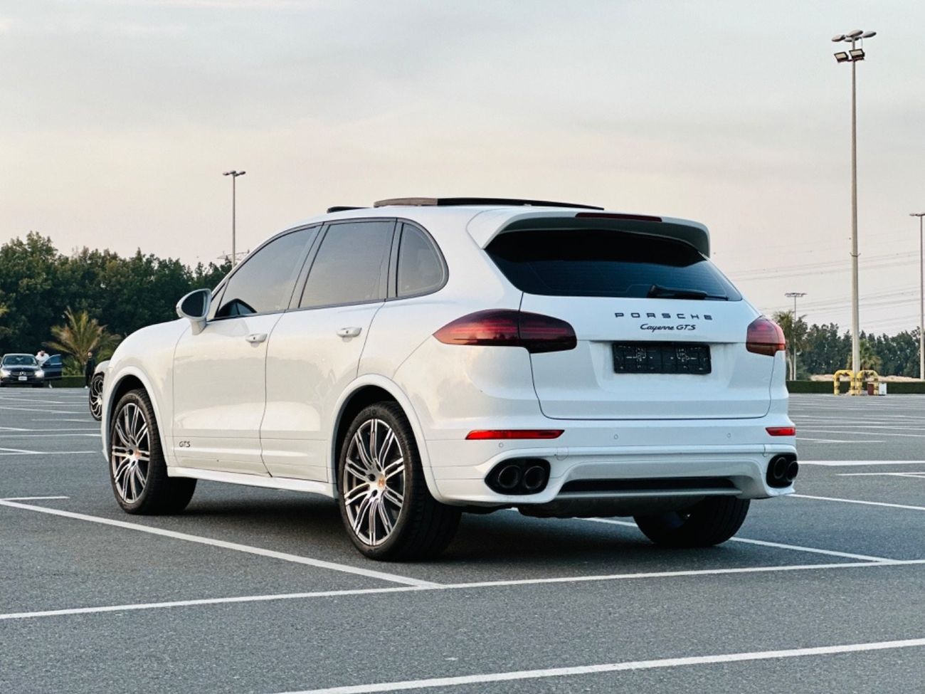 Porsche Cayenne PORSCHE CAYENNE GTS V8 MODEL 2016 FULL OPTION