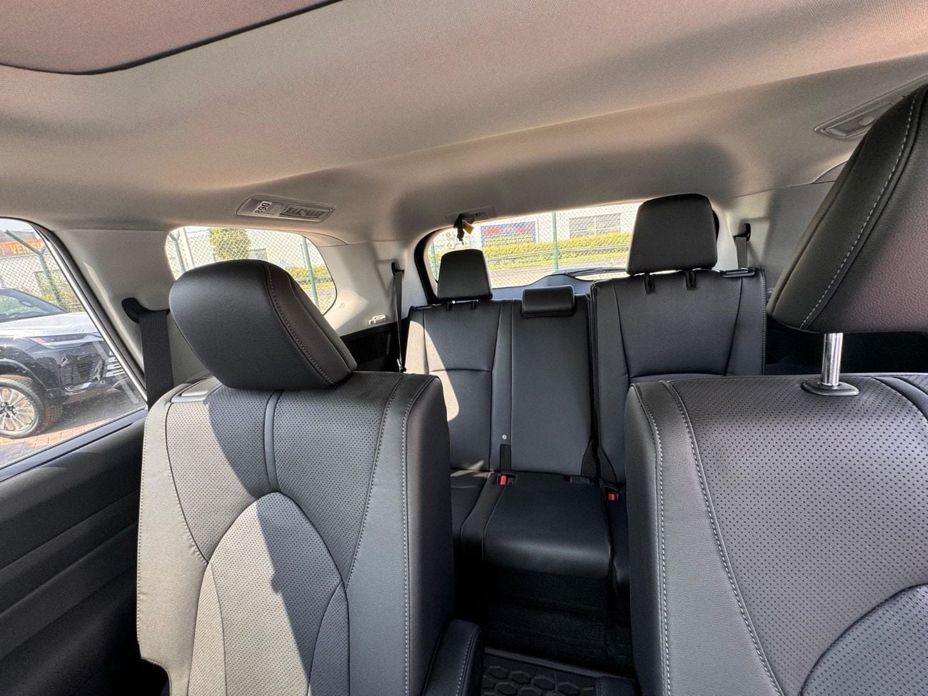 Toyota Grand Highlander LIMITED PETROL
