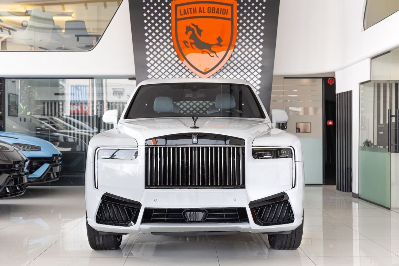 رولز رويس كولينان ROLLS-ROYCE CULLINAN | BLACK BADGE | FULL OPTIONS | BESPOKE SOUND SYSTEM | GCC SPECS | DEALER WARRAN