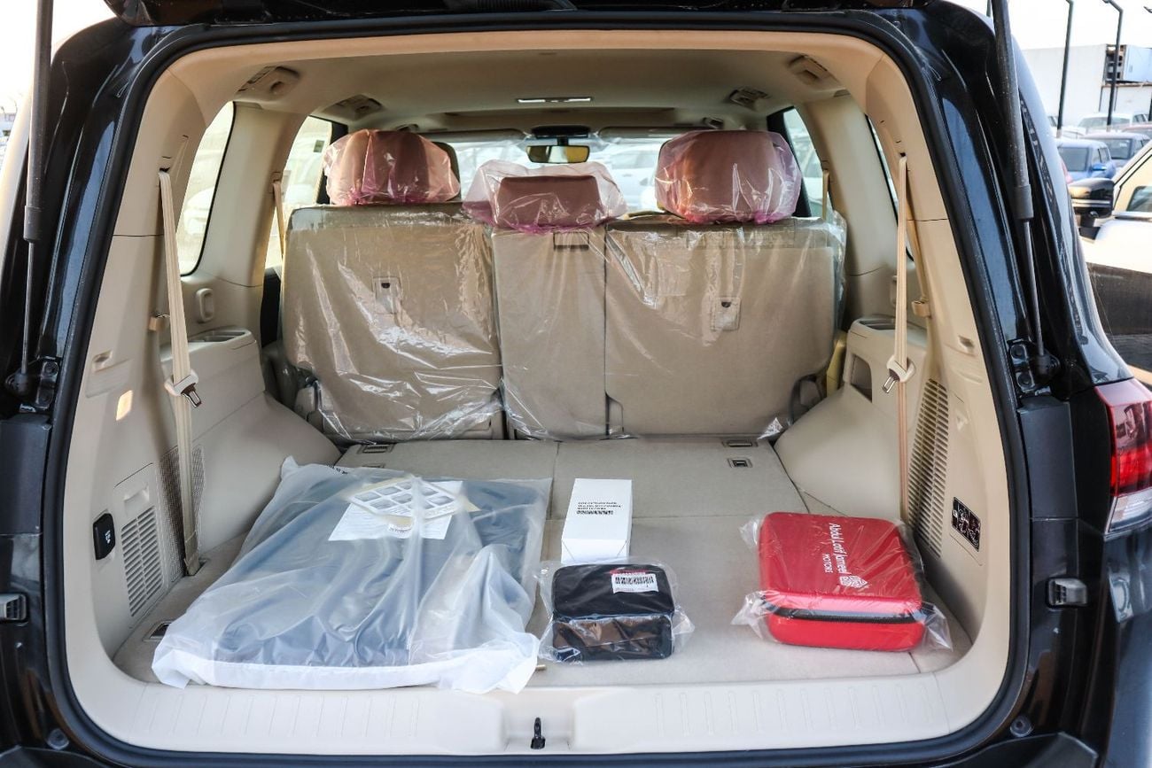 تويوتا لاند كروزر Toyota Land Cruiser GXR 3.5L 2026 4WD SUV (L2, Black exterior, Beige interior):