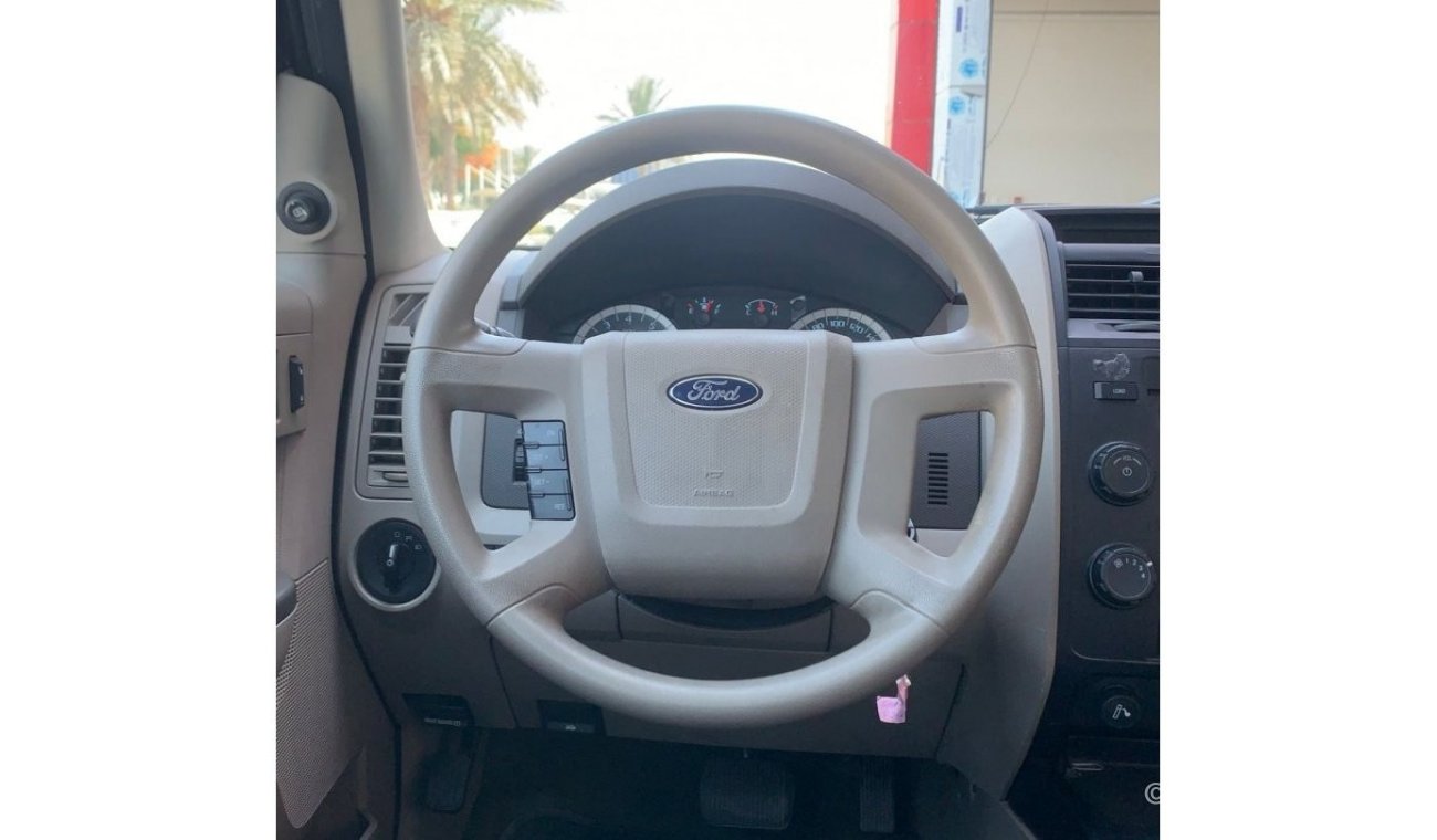 Ford Escape Std excellent condition