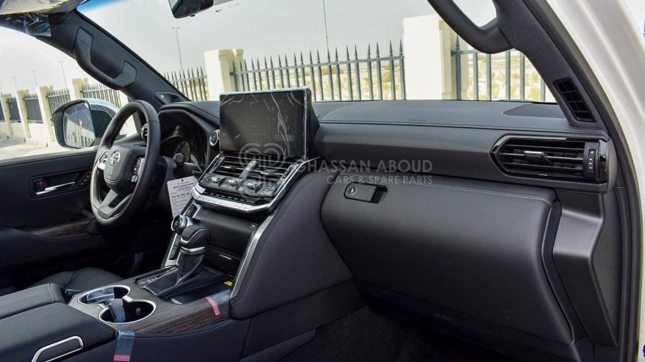 تويوتا لاند كروزر VX 3.3L