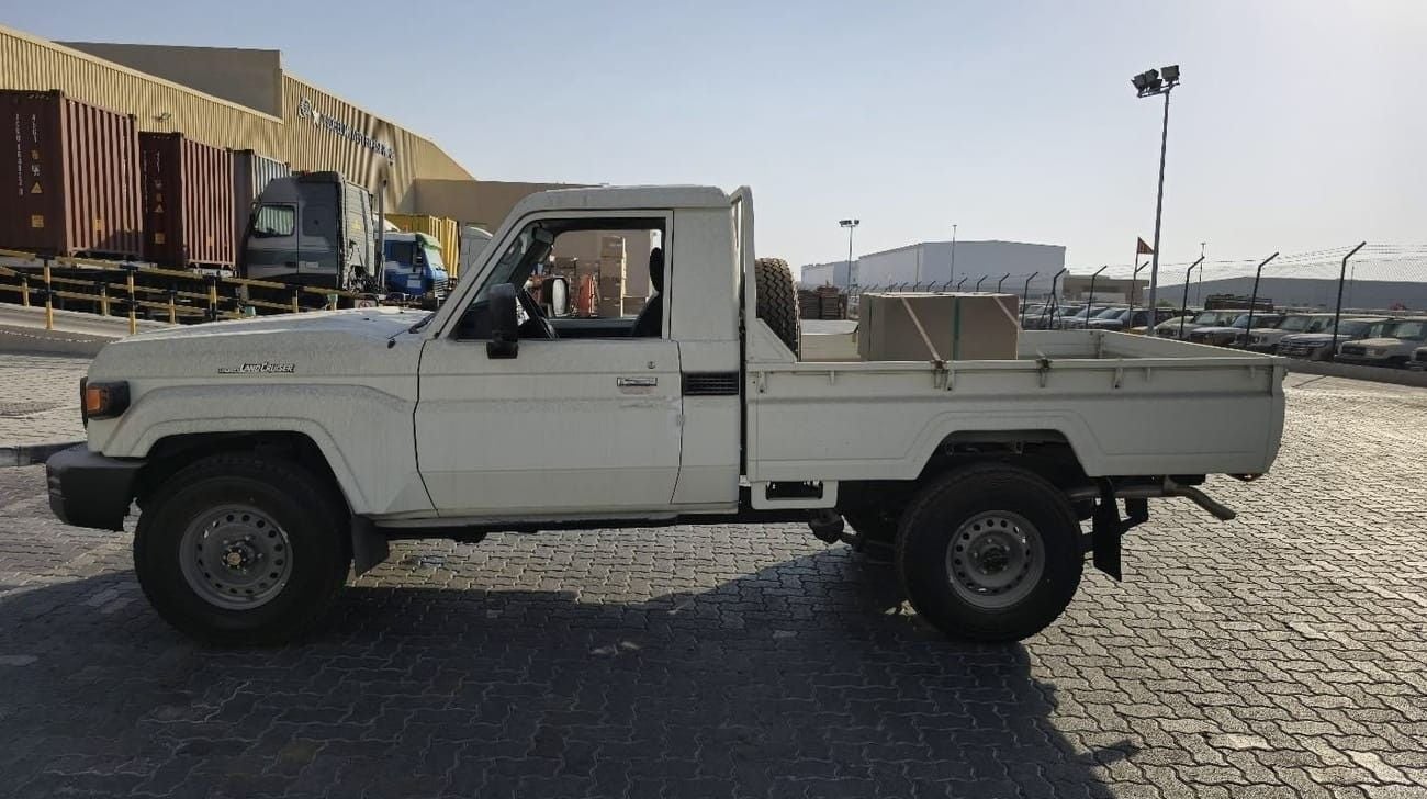 Toyota Land Cruiser Pick Up 79 Single Cab 2.8L Auto Diesel