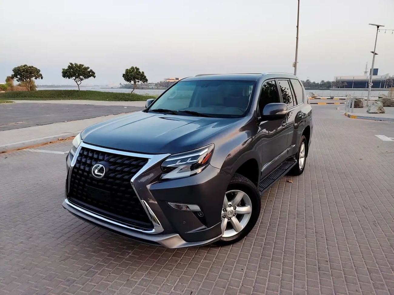 لكزس GX 460 GX 460 GCC Specs | Facelifted to Well Maintained Clean