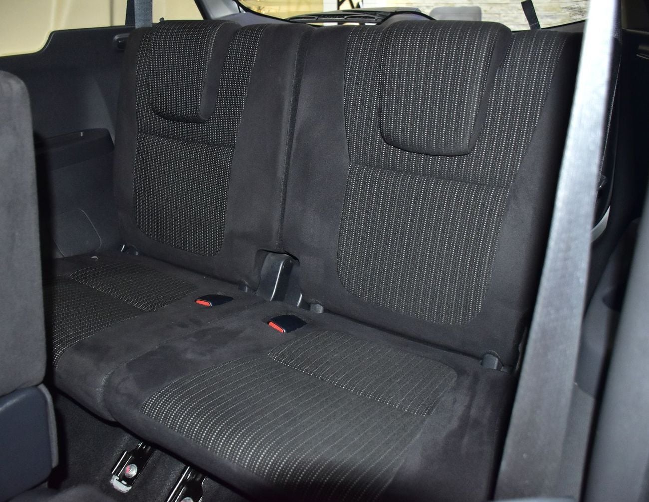 ميتسوبيشي إكسباندر EXCELLENT DEAL for our Mitsubishi Xpander ( 2022 Model ) in Silver Color GCC Specs