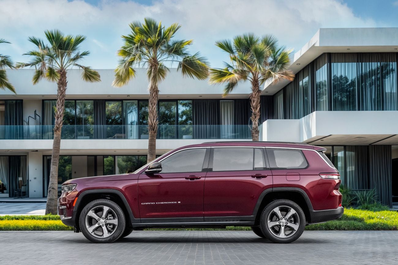 جيب جراند شيروكي Grand Cherokee Limited | 3,330 P.M | 0% Downpayment | Jeep Warranty!