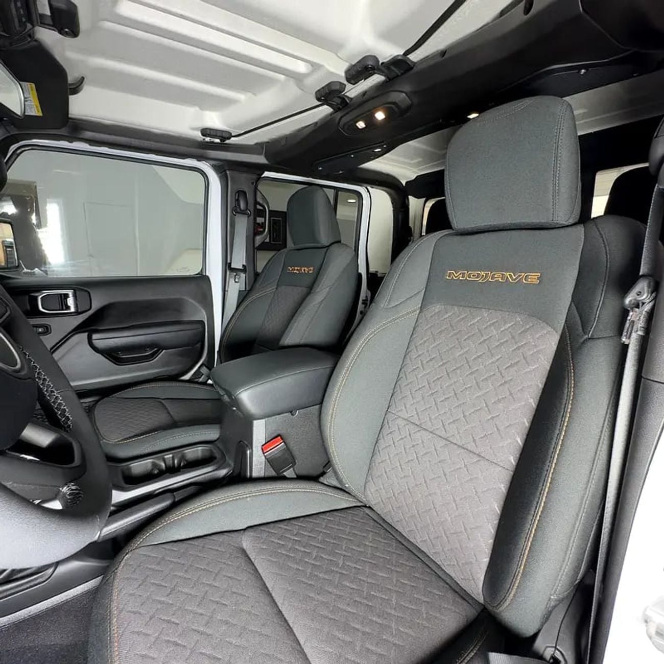 جيب جلادياتور MOJAVE 3.6L V6