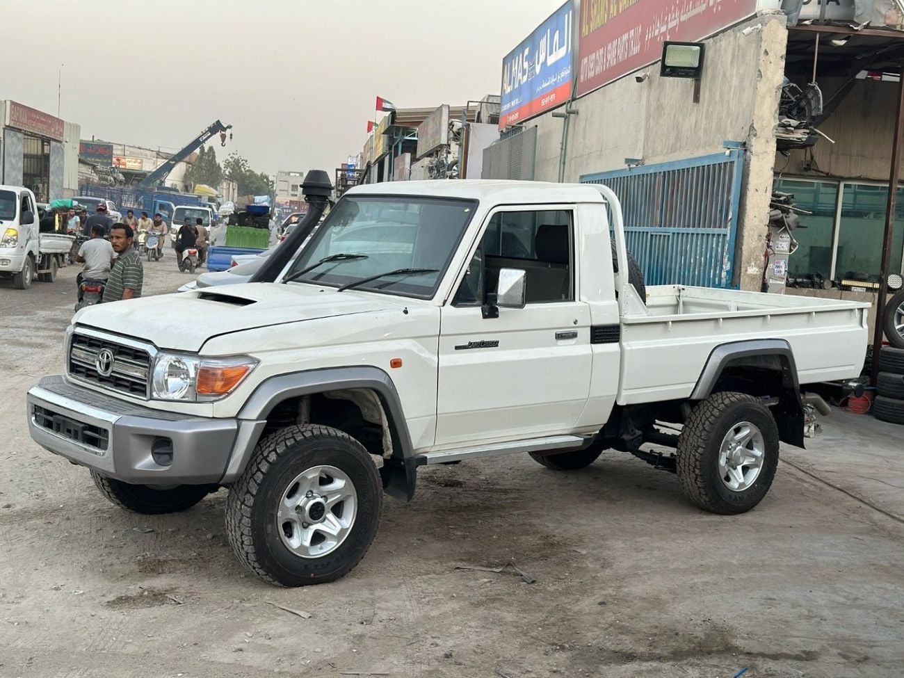 Toyota Land Cruiser Pick Up LX AC PWR OPT 2012 model single cabin full options