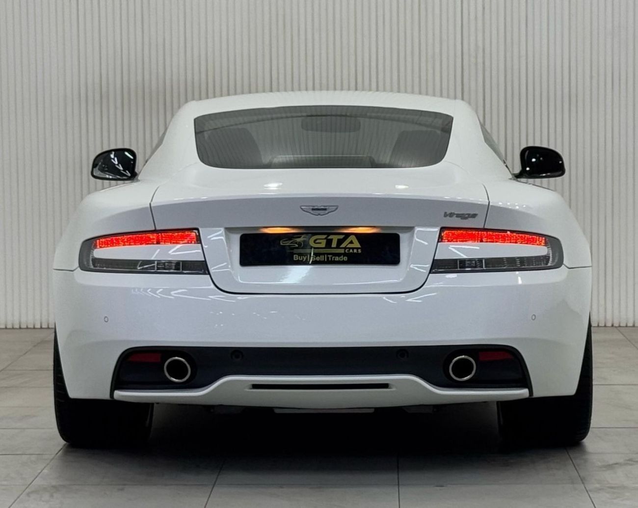 أستون مارتن فيراج 5.9L V12 2012 Aston Martin Virage V12, Full Service History, Low Kms, Excellent Condition, GCC
