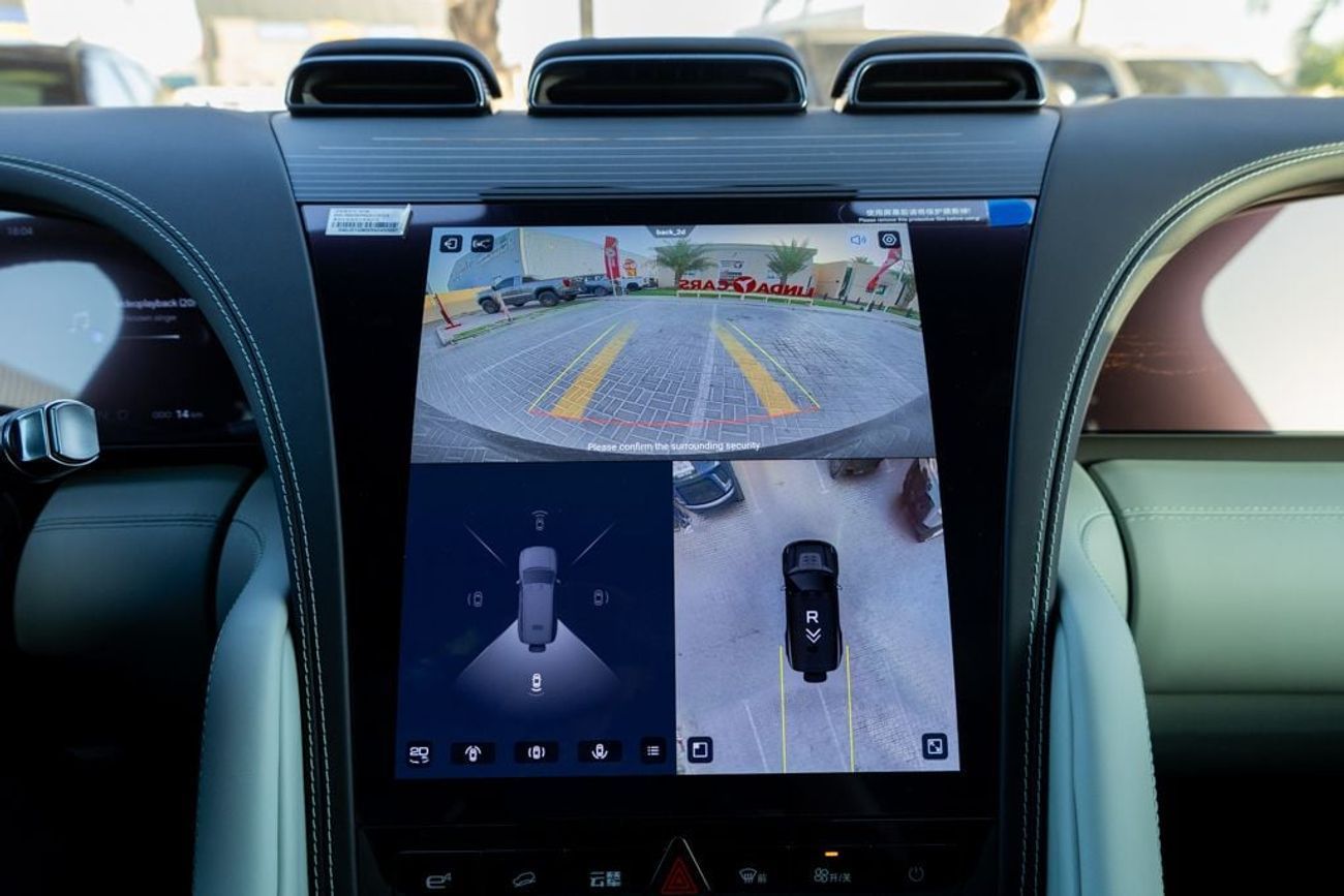 يانغوانغ U8 BYD Yangwang U8 Off-Road Gamer Edition 2024 (BRAND NEW) Chinese Specs with Flexible Down-Payment.