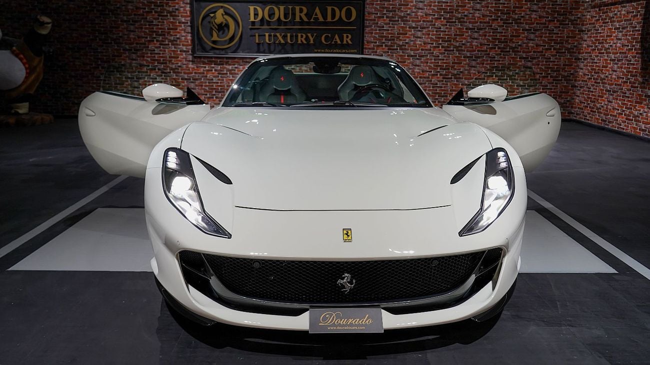 فيراري 812 GTS | LIMITED OFFER | FULL INTERIOR CARBON FIBER | NEW | V12 6.5L ENGINE | 789 HP