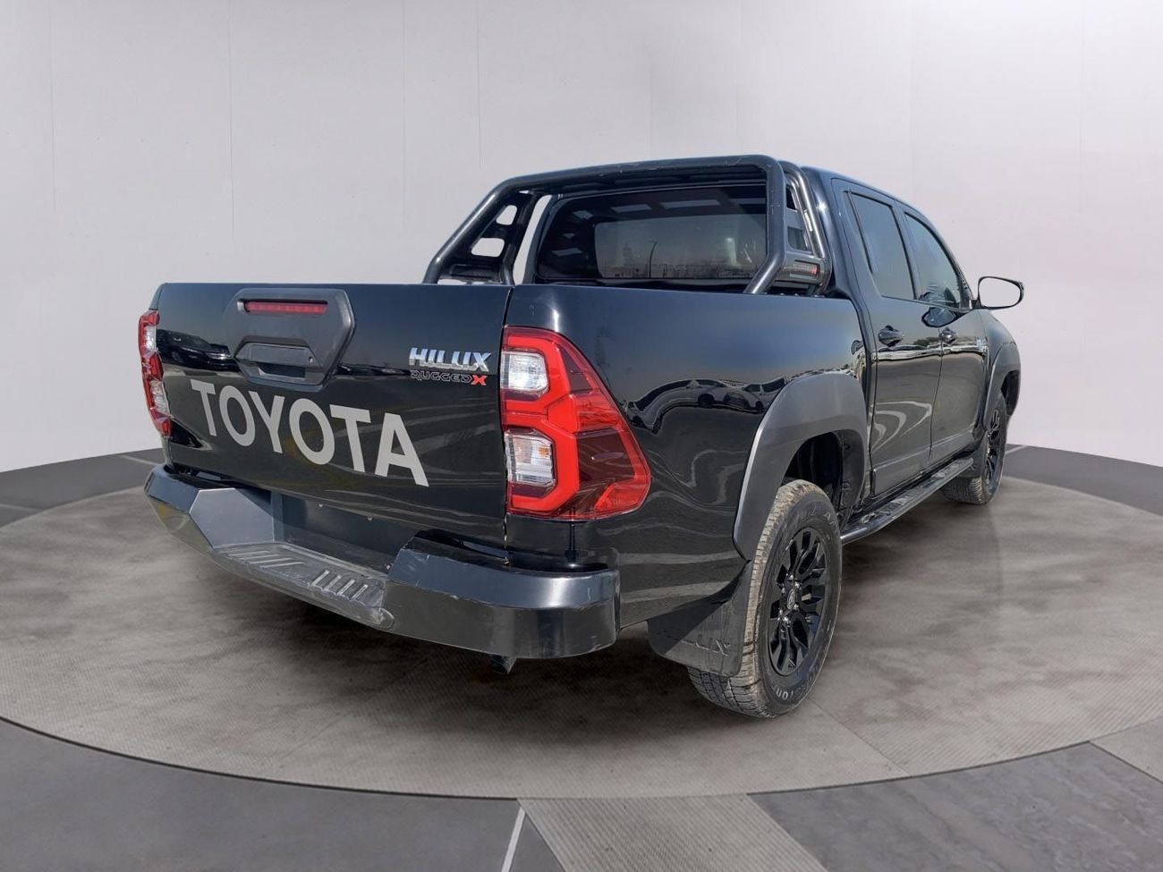Toyota Hilux 4X4 (2.8L) DIESEL RIGHT HAND