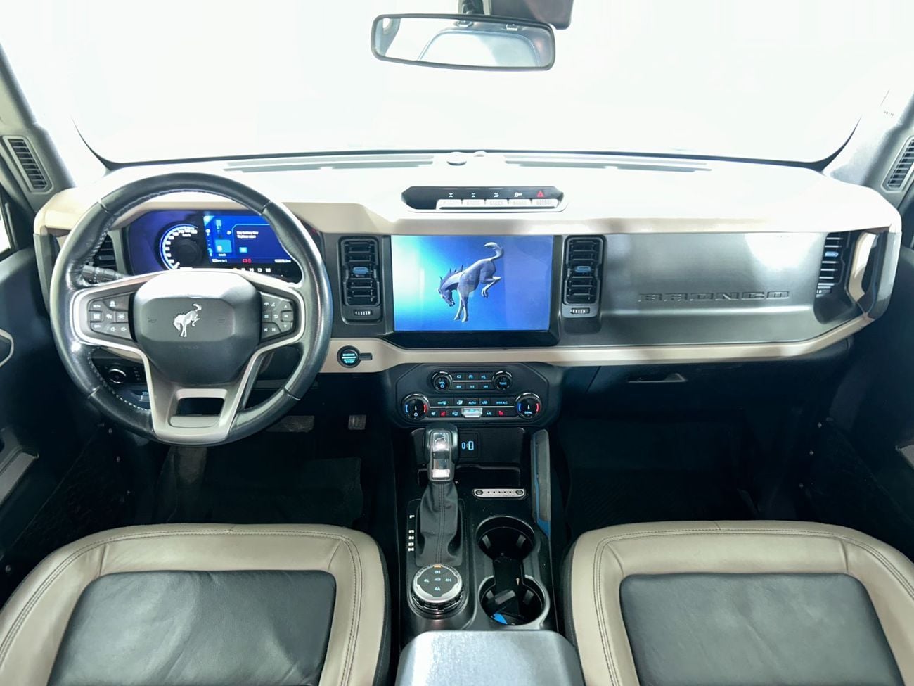 فورد برونكو Wildtrak 2.7L (5 Seater)