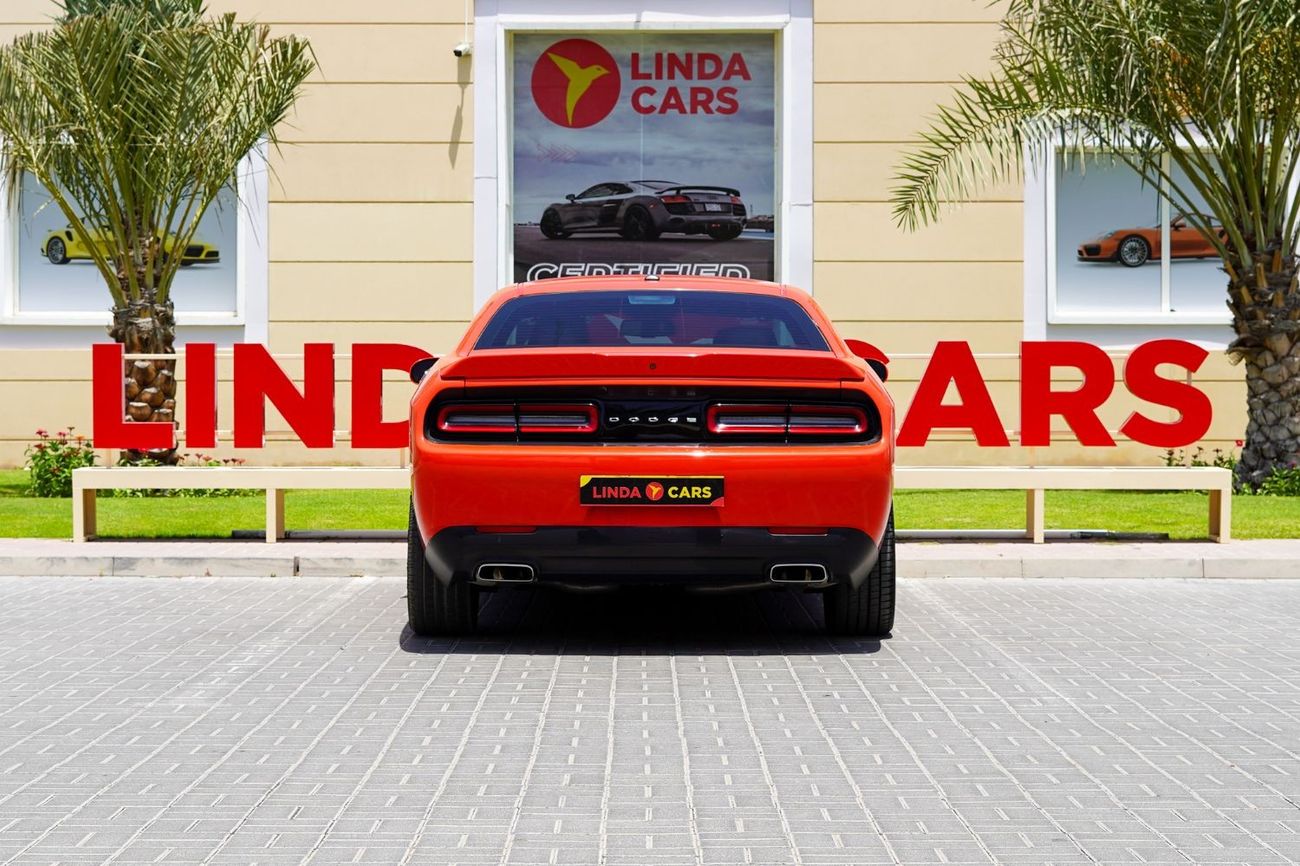Dodge Challenger Dodge Challenger SXT Plus 2018 GCC (LOWEST MILEAGE) under Warranty with Flexible Down-Payment/ Flood