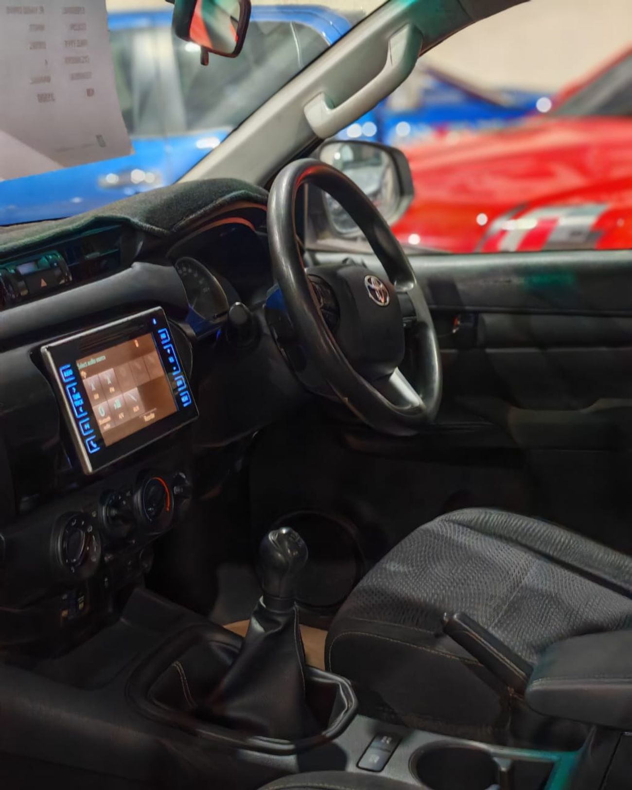 Toyota Hilux 2.8 DIESEL RIGHT HAND