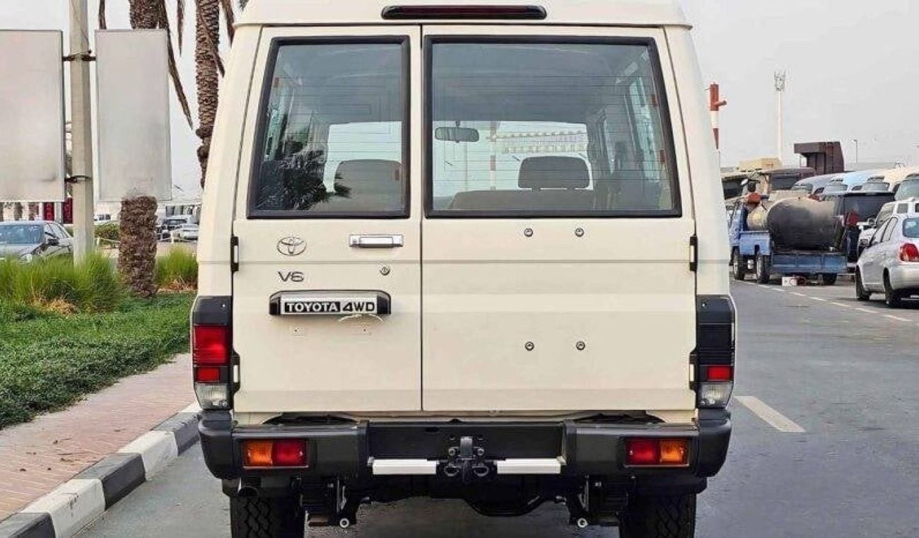 تويوتا لاند كروزر 70 Land cruiser  lc78 hardtop 3doors 4.2L DIESEL V6 MY2024 FOR EXPORT ONLY