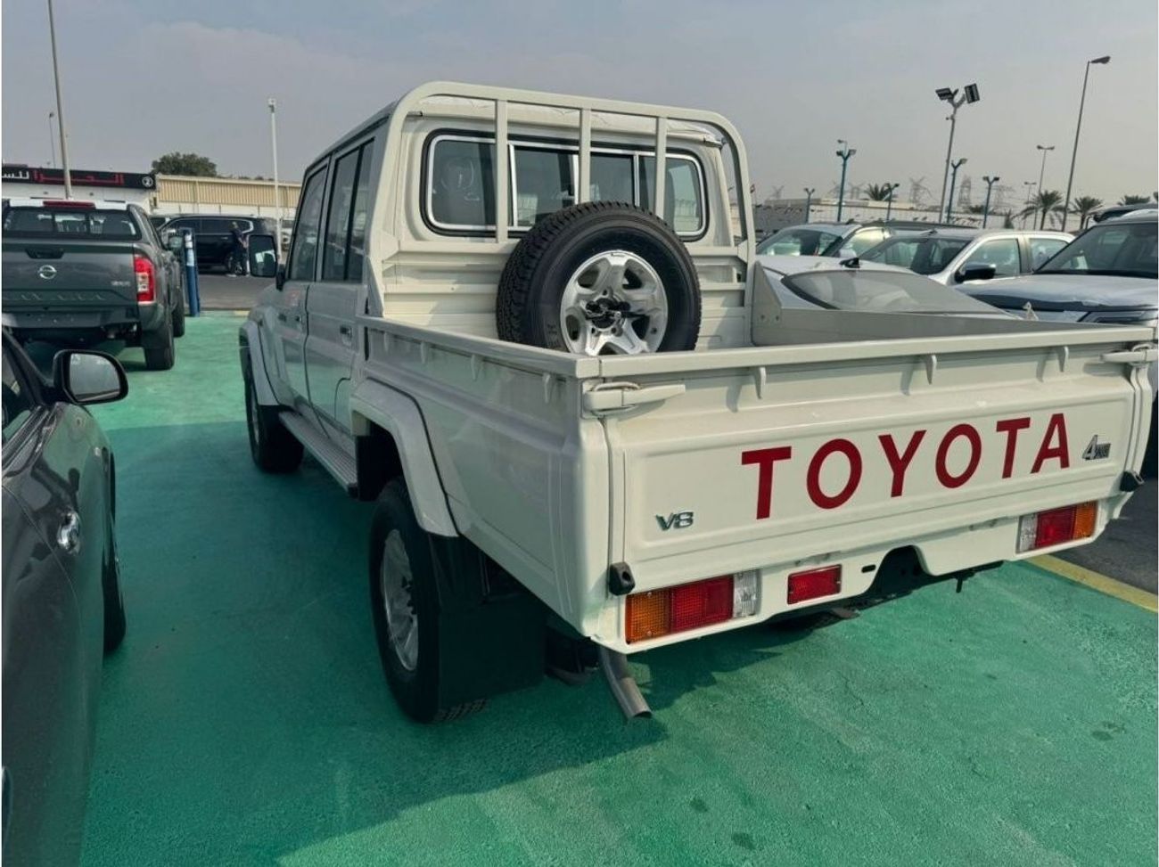 Toyota Land Cruiser Pick Up VDJ79 4.5L Pick Up 4WD 8 cylinders Diesel zero KM