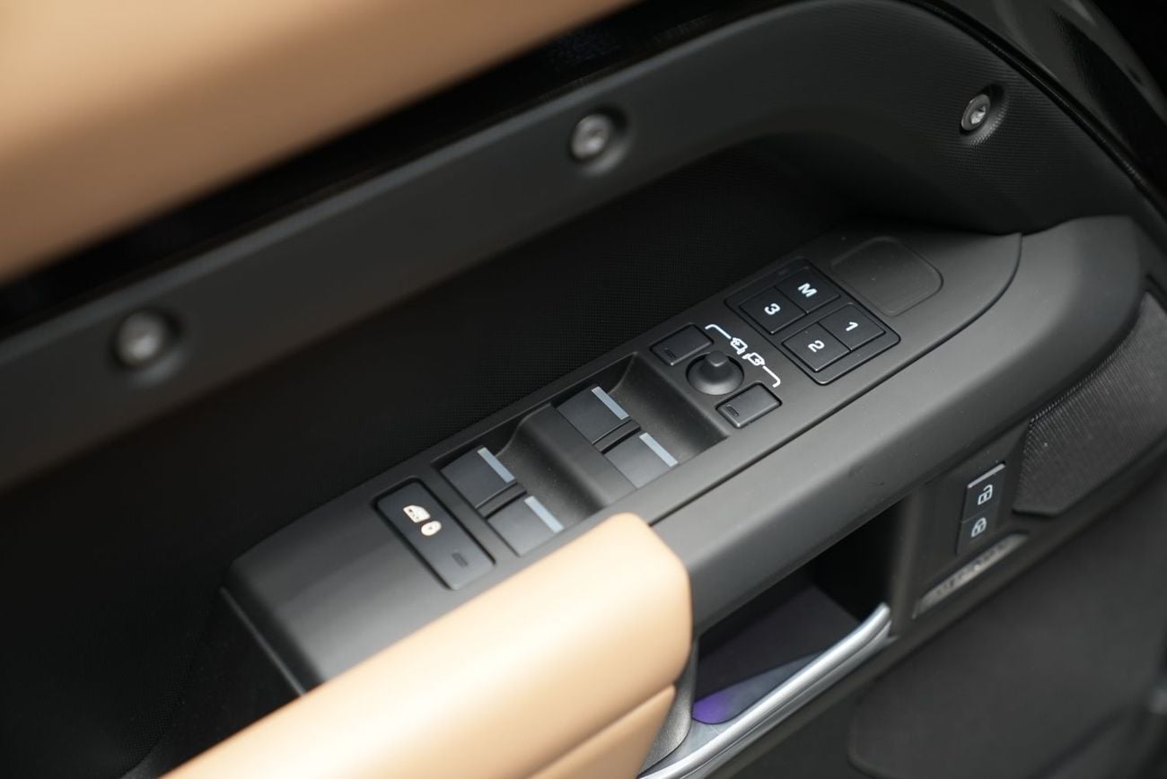 لاند روفر ديفندر P300 110 2.0L (5 Seater)