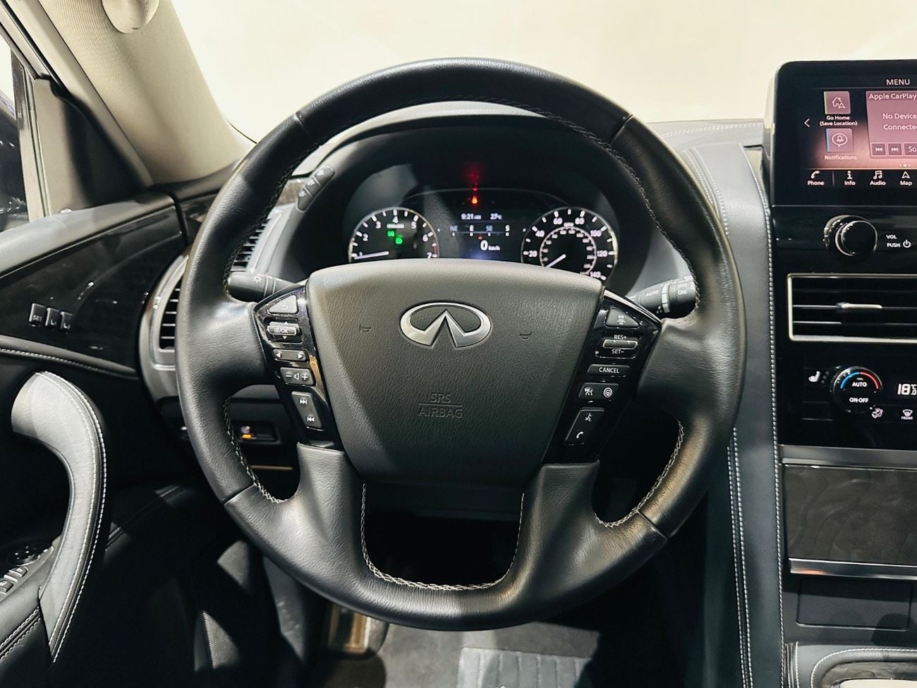 Infiniti QX80 LUXURY PROACTIVE