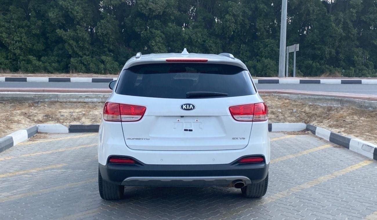 كيا سورينتو Base 3.3L AWD