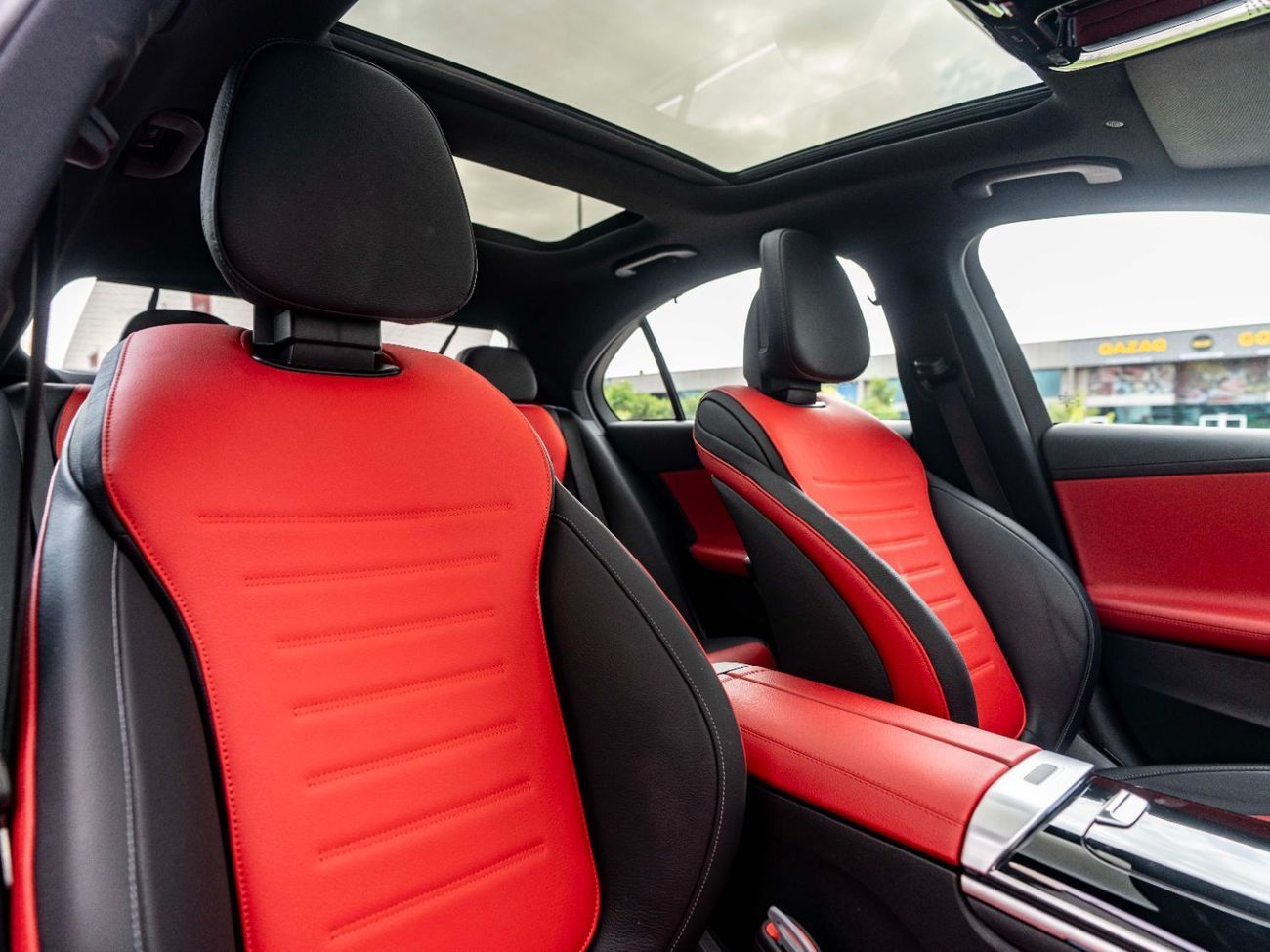 مرسيدس بنز C 200 Premium 2.0L