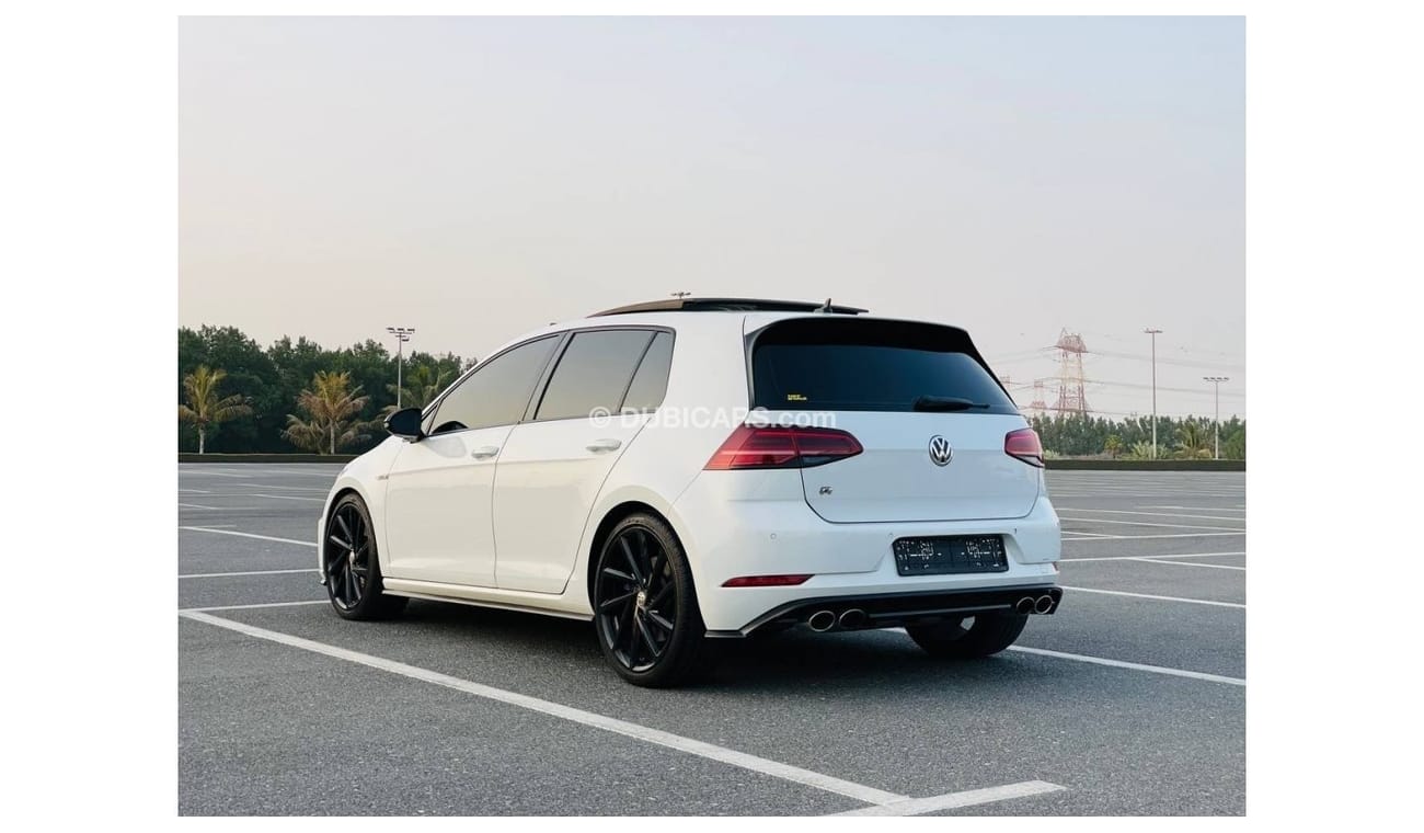 فولكس واجن جولف VOLKSWAGEN GOLF R MODEL 2018 GCC SPACE FREE PAINT FREE ACCEDENT