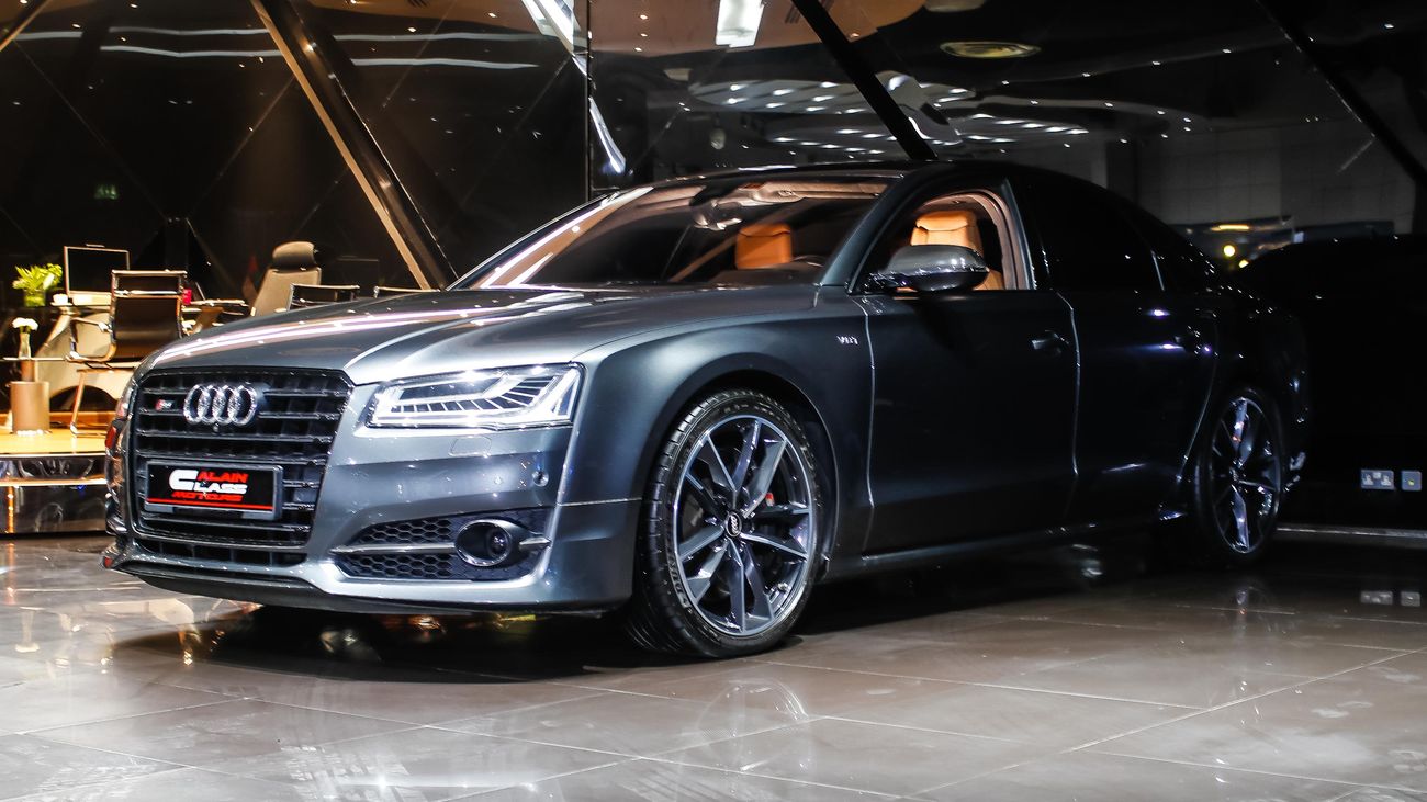 Audi S8 Plus - Under Warranty & Service Contract