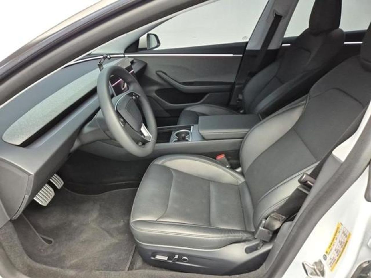 تسلا موديل 3