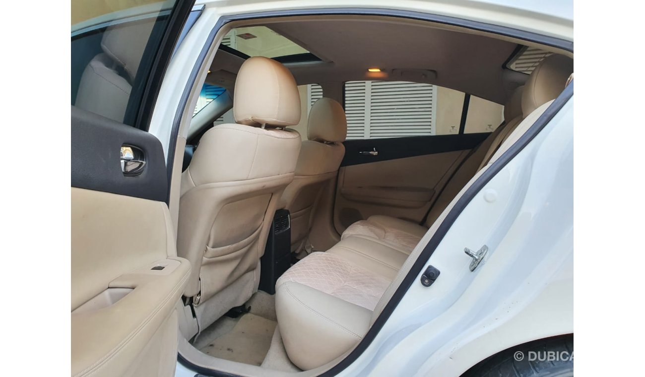 نيسان ماكسيما Full Option / Sunroof / GCC / Personal use / Fully Working Condition