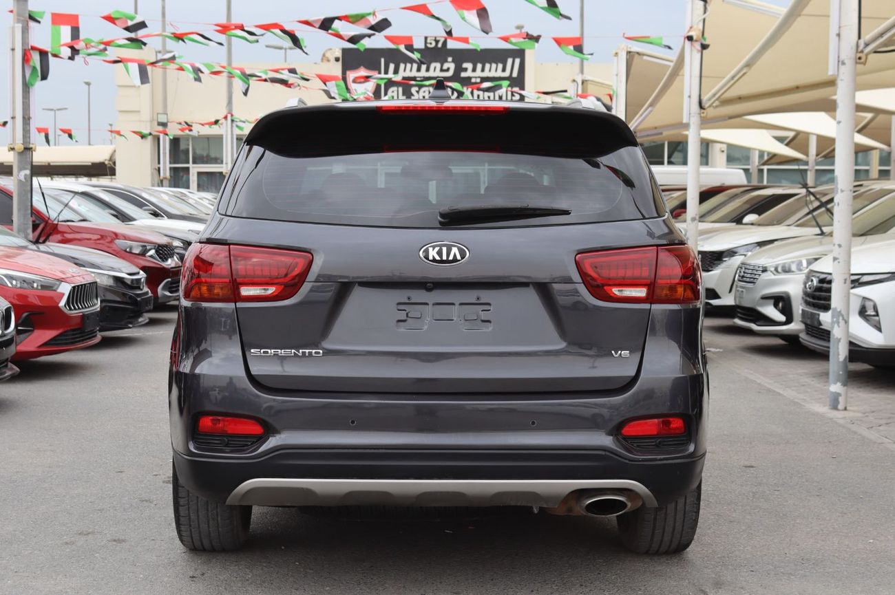 كيا سورينتو كيا سيرانتو 2019 - خليجى - بدون حوادث - محرك 3.3L  - فل أوبشن - 4WD -عدد 7 مقاعد - بحاله ممتازه