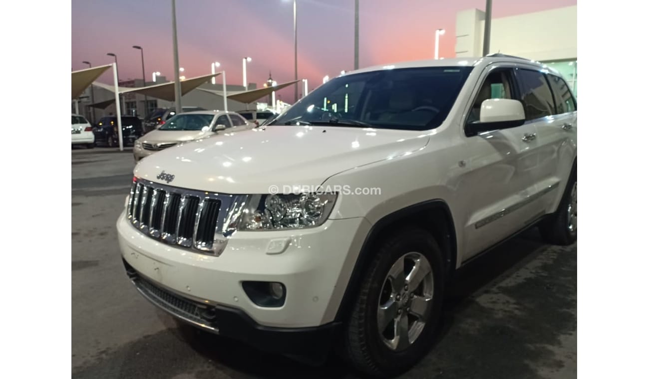 جيب جراند شيروكي جيب جراند شيروكي موديل 2011 خليجي السياره مسرفسه بالكامل بانوراما فل اوبشن ليمتد السياره جديده ولا ت