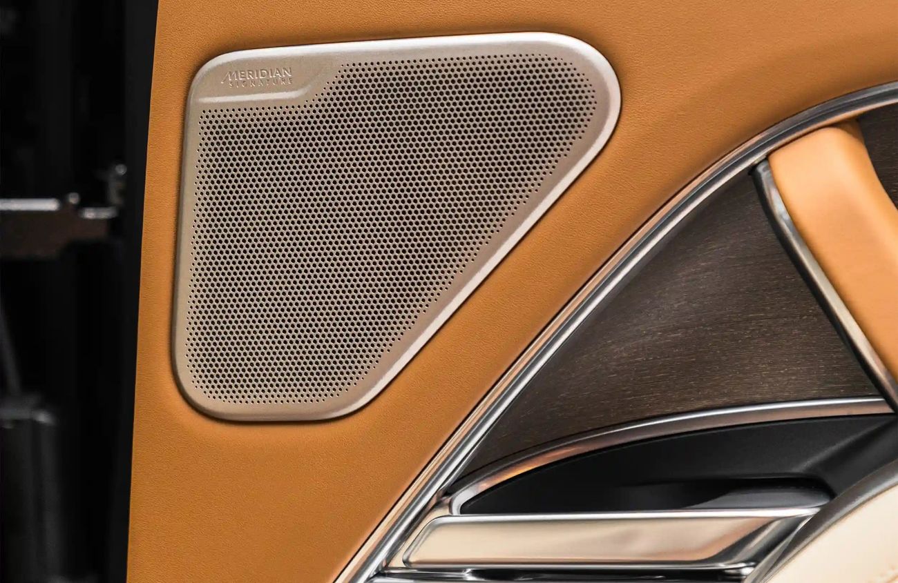 Land Rover Range Rover 4.4L V8 Twin-Turbocharged Engine