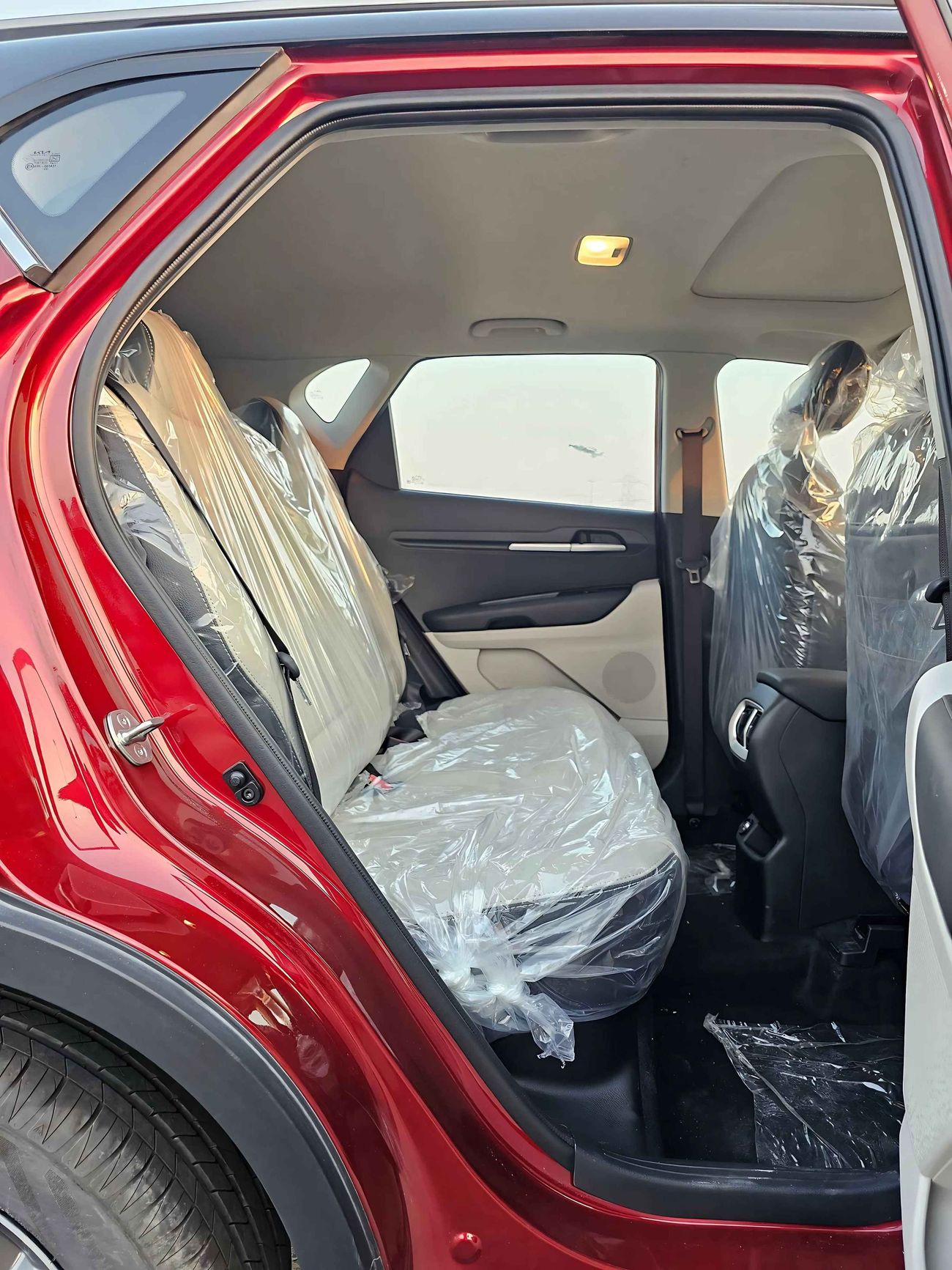 Kia Sonet DUAL TONE/ 1.5L V4/ SUNROOF/ FULL OPTION/ PUSH START (CODE# 68065)