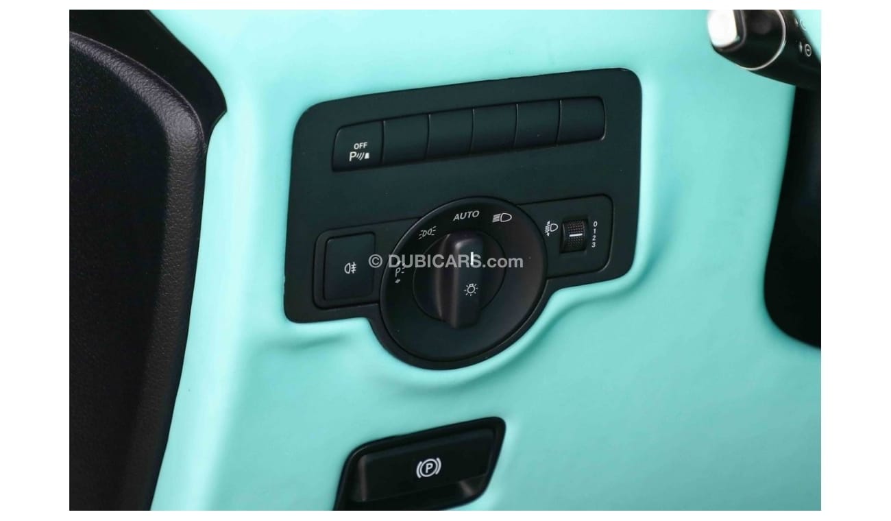 Mercedes-Benz Vito 2018 MBZ 2.0L 4X2 VITO TOURER VIP MAYBACH 121 VTB - Black inside Blue | Export Only