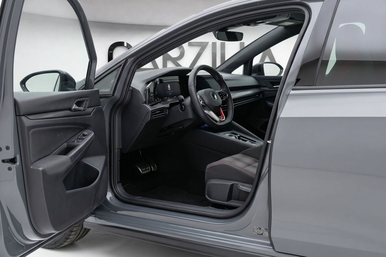 فولكس واجن جولف GTI