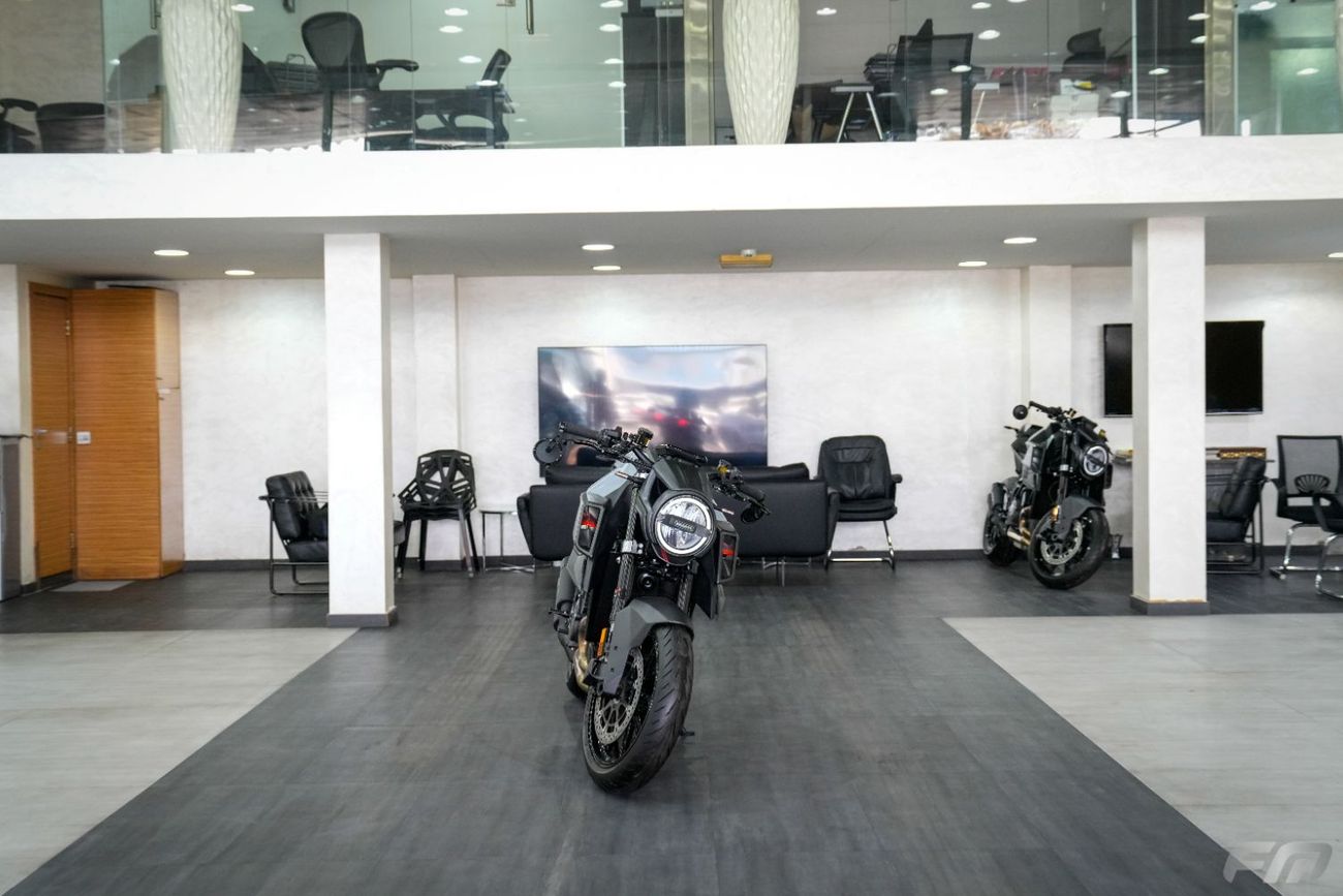 KTM 1300R BRABUS KTM NAKED BIKE 1300cc - 1 OUT OF 145 - BRAND NEW - CERTIFIED BRABUS!