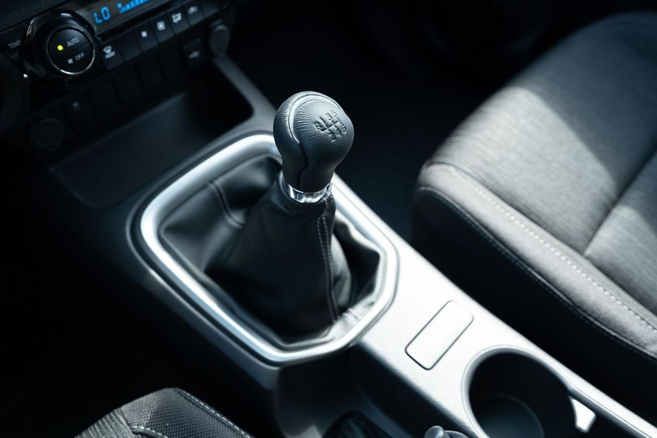 تويوتا هيلوكس 2.4L Diesel Double Cabin Manual Transmission 4x4 2025