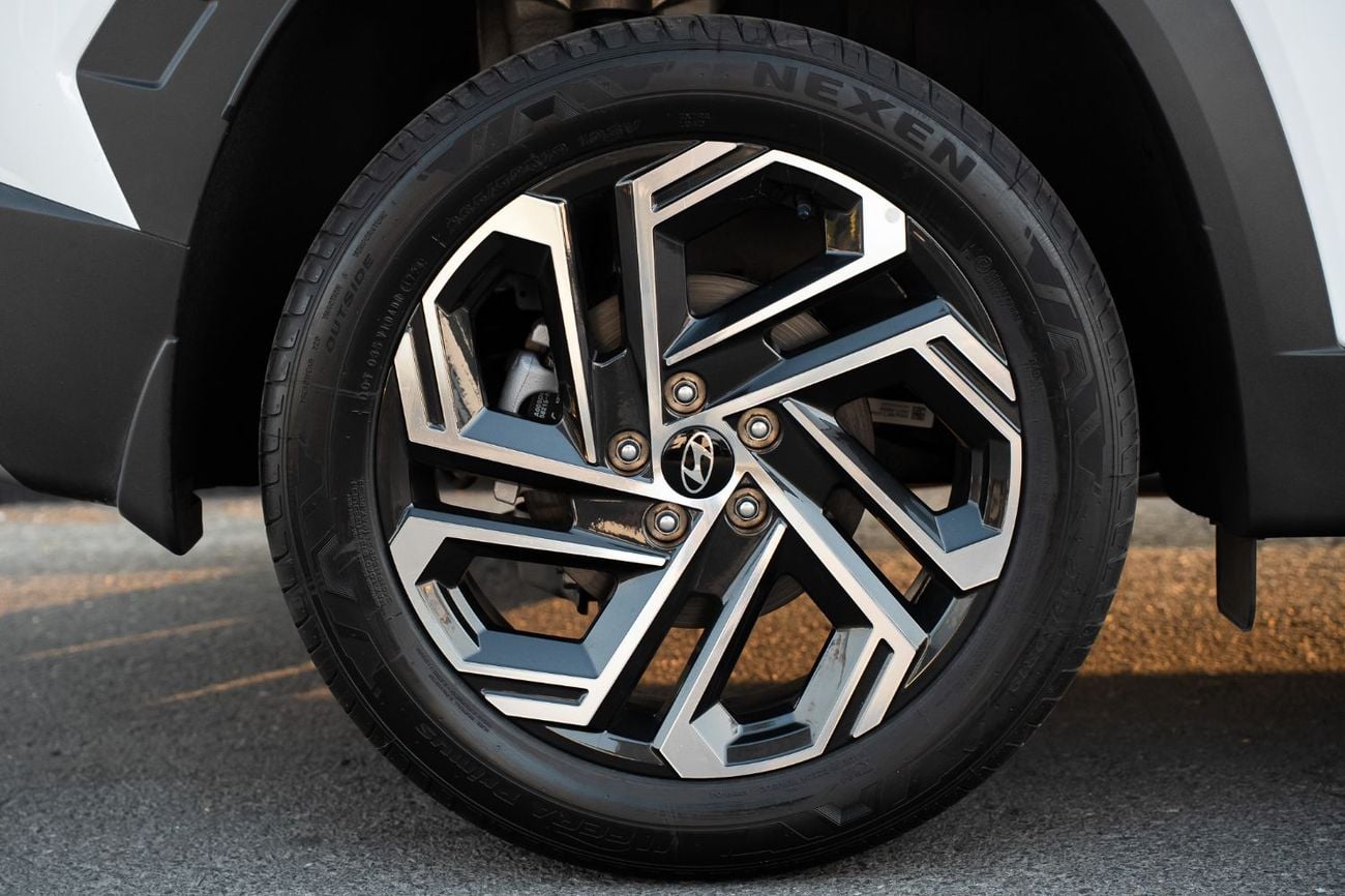 Hyundai Tucson Premium 1.6L GCC | Panoramic Roof (Only For Export)