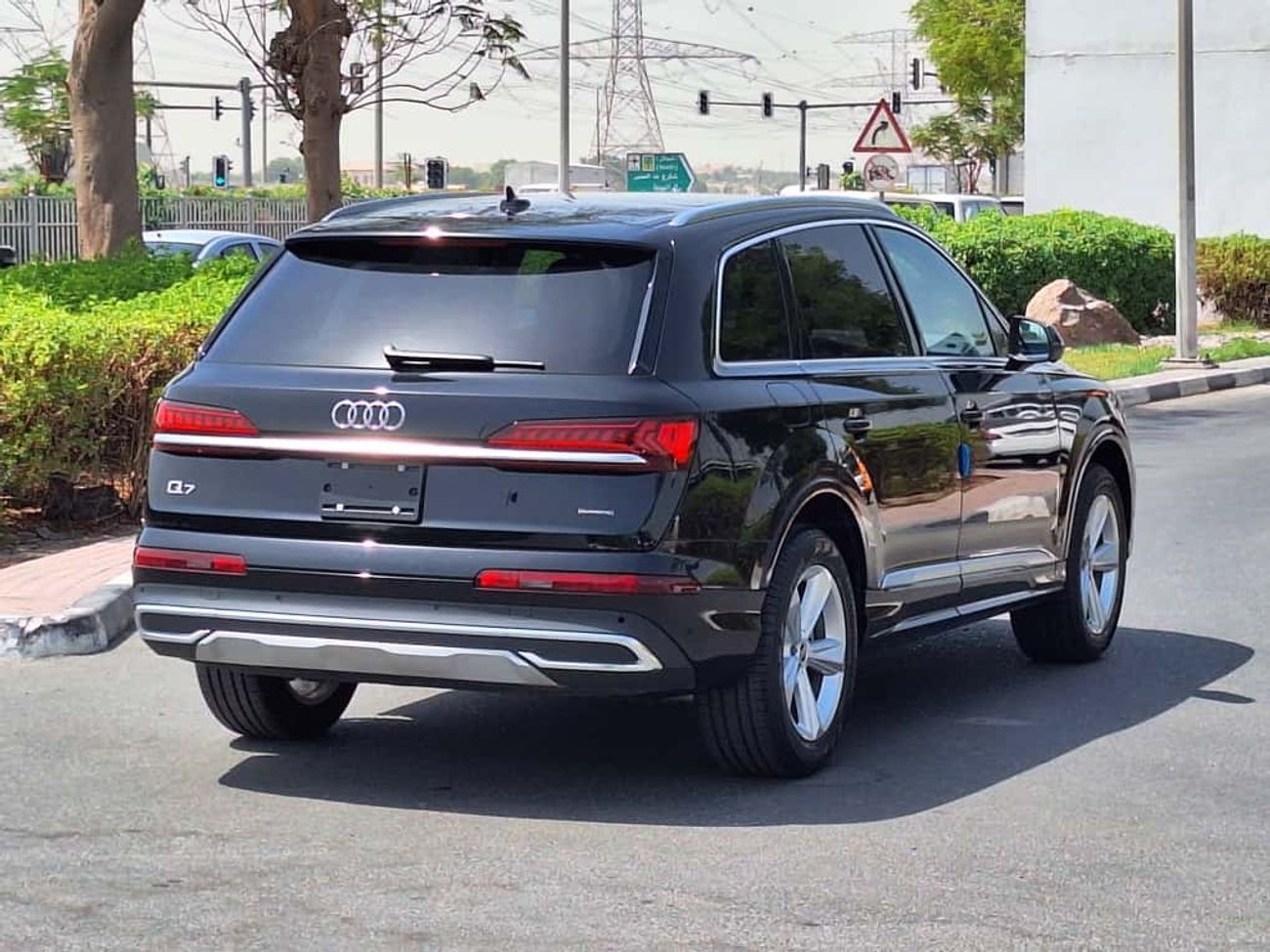 Audi Q7 2023 AUDI Q7 PREMIUM 45 TFSI QUATTRO 2.0L V4