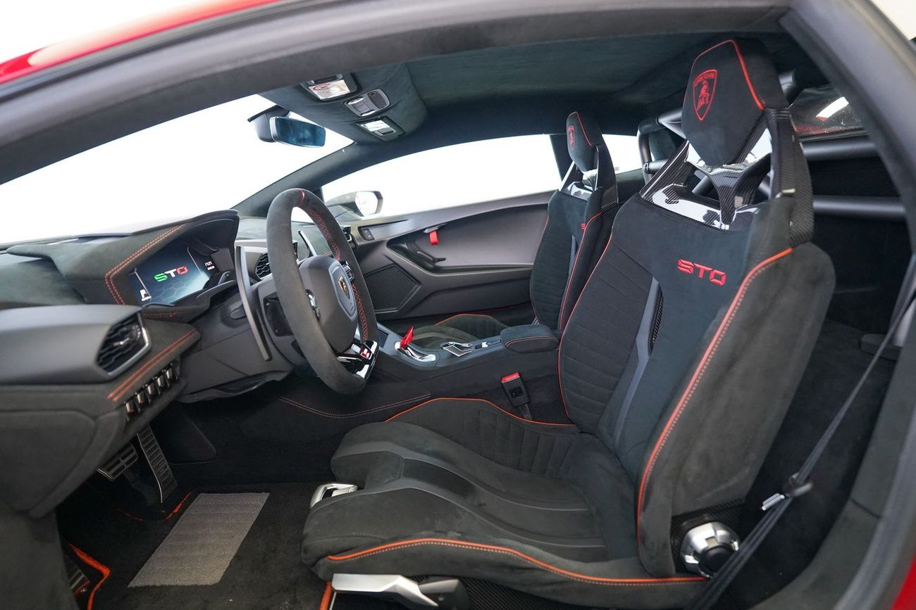 Lamborghini Huracan STO