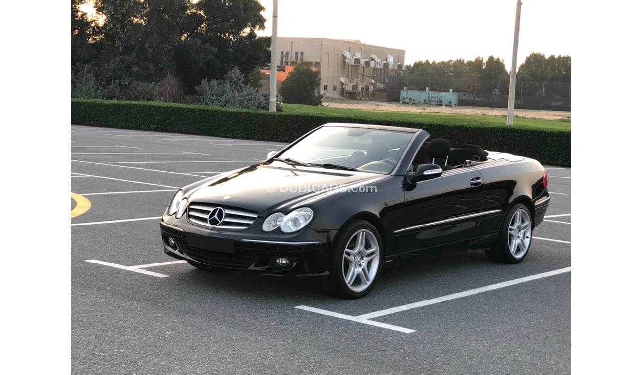 مرسيدس بنز CLK 200 موديل 2009 خليجي  حاله ممتازه جدا من الداخل والخارج مالك واحد من الوكاله