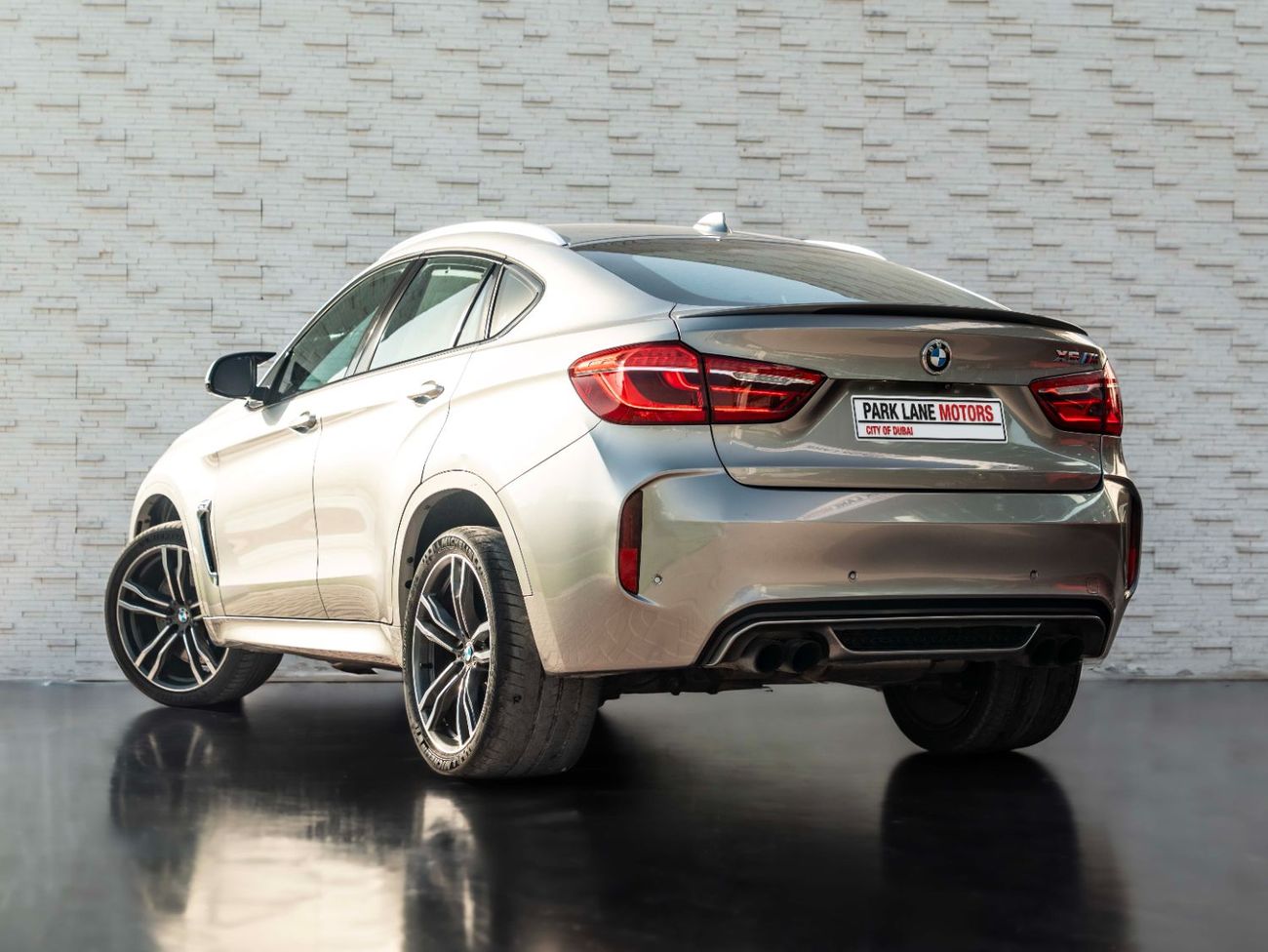 BMW X6M Std 4.4L