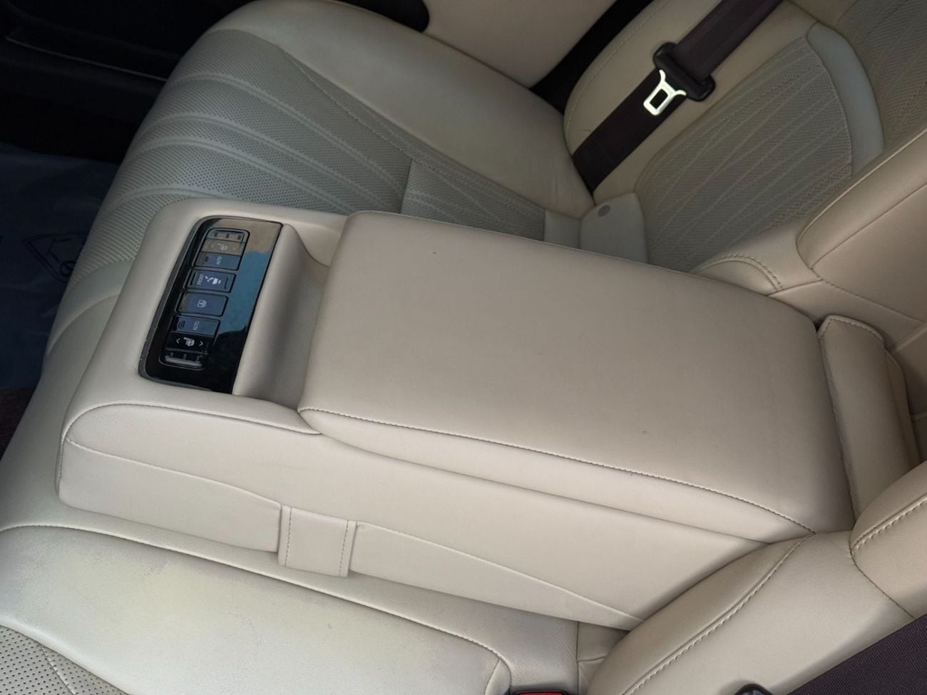 Lexus LS500 TITANIUM